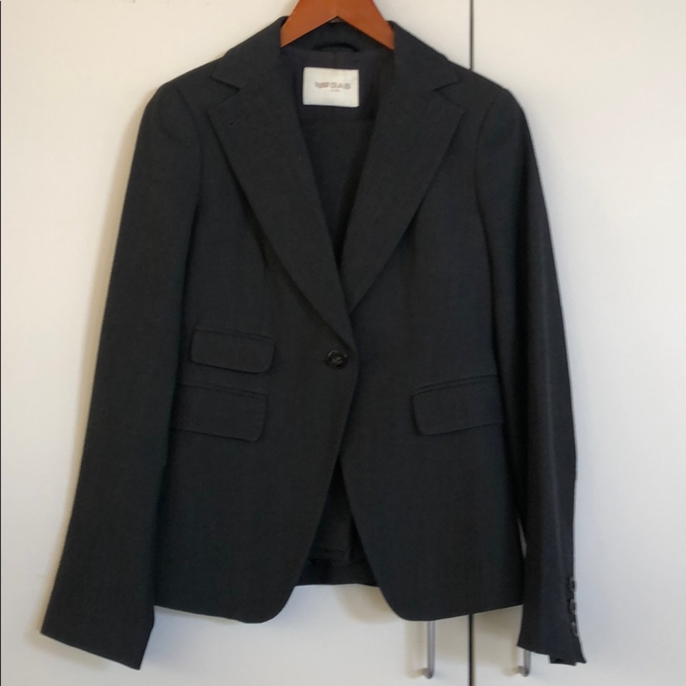 Pant suit